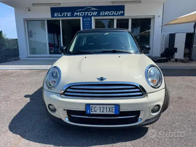 Usata Mini Cooper D 111 CV (81 kW) 2011 Beige Utilitaria