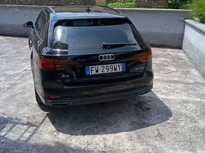 Usata Audi A4 Business 122 CV (89 kW) 2019 Nero Station wagon