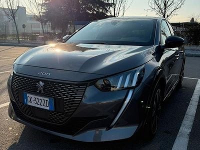 Usata Peugeot 208 GT 131 CV (96 kW) 2022 Grigio Utilitaria