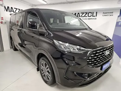 Usata Ford Tourneo Custom Titanium 170 CV (125 kW) 2025 Agata black Furgone