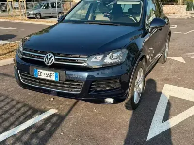Usata VW Touareg 245 CV (180 kW) 2011 Bluazzurro SUV