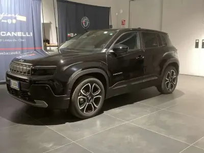 Usata Jeep Avenger EV Summit 114 kW (156 CV) 2025 Nero SUV