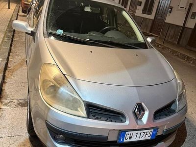 Usata Renault Clio II 85 CV (62 kW) 2006 Grigio Utilitaria