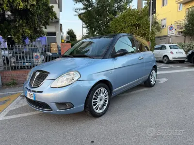 Usata Lancia Ypsilon 77 CV (56 kW) 2009 Bluazzurro Utilitaria