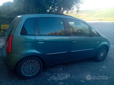 Usata Lancia Musa 95 CV (69 kW) 2006 Verde Monovolume