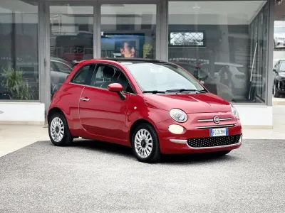 Begagnad Fiat 500 95 HK (69 kW) 2017 Röd Sedan