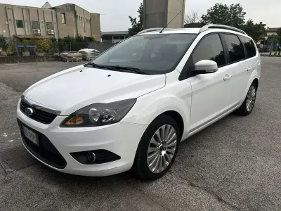 Usado Ford Focus Style 110 HP (80 kW) 2011 Carrinha