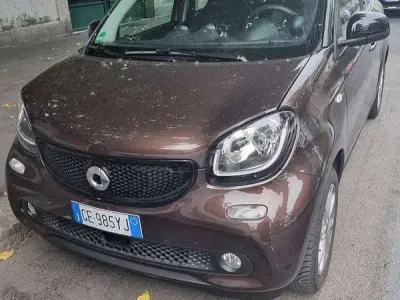 Usata Smart ForFour Prime 71 CV (52 kW) 2019 Marrone Utilitaria