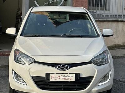 Usata Hyundai i20 Classic 84 CV (61 kW) 2017 Bianco Berlina