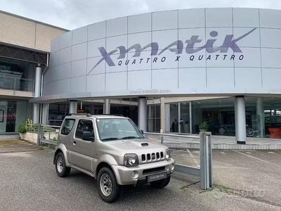 Usata Suzuki Jimny 65 CV (47 kW) 2004 Oro pastello SUV