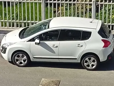 Usata Peugeot 3008 Business-Line 111 CV (81 kW) 2010 Bianco Station wagon