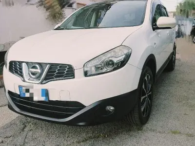 Usata Nissan Qashqai 110 CV (80 kW) 2011 Bianco SUV