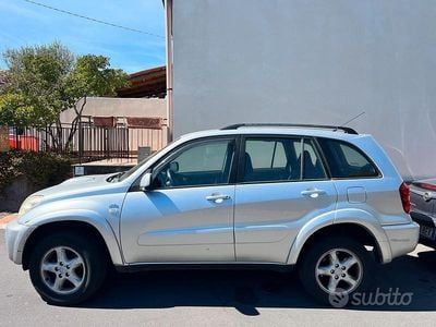 Usata Toyota RAV4 116 CV (85 kW) 2004 SUV