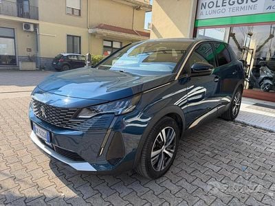 Usata Peugeot 3008 Allure 130 CV (95 kW) 2023 Blu SUV
