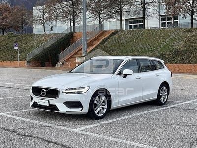 Usata Volvo V60 Business Edition 150 CV (110 kW) 2020 Bianco Station wagon
