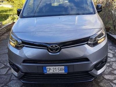 Usata Toyota Proace City City 110 CV (80 kW) 2023 Argento Monovolume