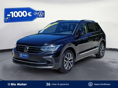 Usata VW Tiguan Life 122 CV (89 kW) 2021 Deep black perlato SUV