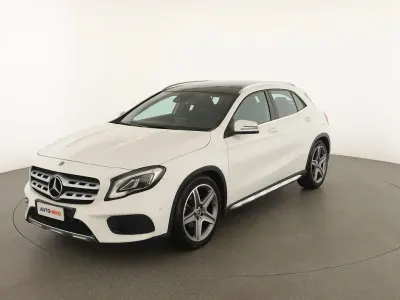 Usata Mercedes GLA180 AMG line 122 CV (89 kW) 2019 Bianco SUV