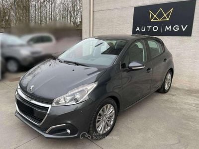 Usata Peugeot 208 Active 82 CV (60 kW) 2017 Grigio Utilitaria