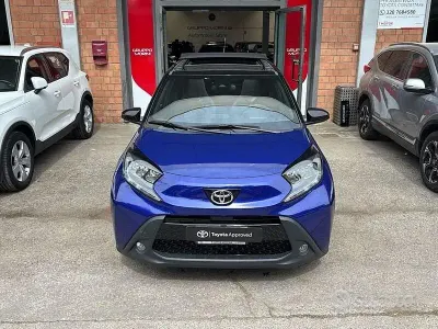 Usata Toyota Aygo X Trend 72 CV (52 kW) 2022 Blu SUV