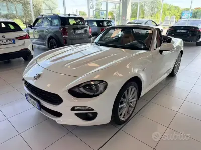 Usado Fiat 124 Spider Lusso 140 HP (102 kW) 2019 Branco Cabrios