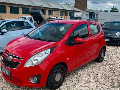 Usata Chevrolet Spark 65 CV (47 kW) 2012 Rosso Utilitaria