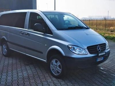 Usata Mercedes Viano 149 CV (109 kW) 2009 Argento Monovolume