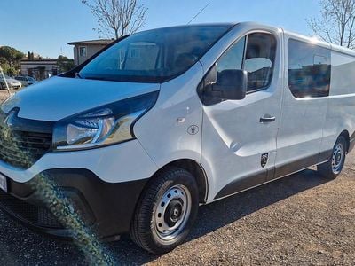 Begagnad Renault Trafic 145 HK (106 kW) 2018 Vit Minibuss