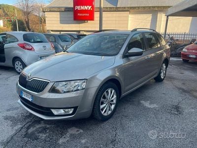 Usata Skoda Octavia G-TEC Active 110 CV (80 kW) 2016 Beige Berlina