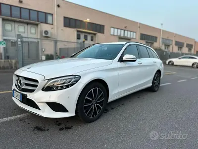 Usata Mercedes C220 Business 194 CV (142 kW) 2018 Bianco Station wagon