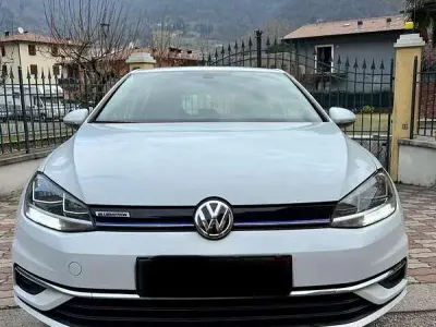 Usata VW Golf VIII Comfortline 131 CV (96 kW) 2024 Berlina
