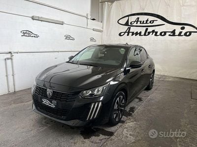 Usata Peugeot 208 Allure 101 CV (74 kW) 2024 Nero Utilitaria