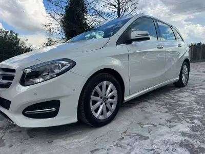 Usata Mercedes B180 Premium 109 CV (80 kW) 2018 Bianco Utilitaria