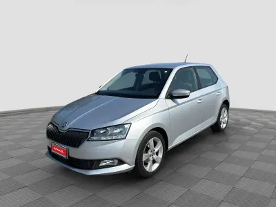 Usata Skoda Fabia 75 CV (55 kW) 2019 Argento brillante Utilitaria