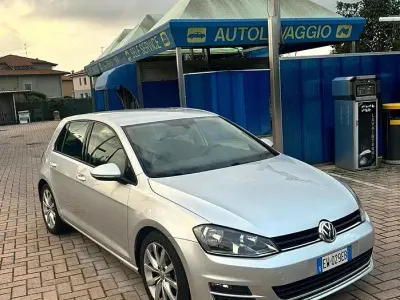 Usata VW Golf VII 105 CV (77 kW) 2014 Berlina