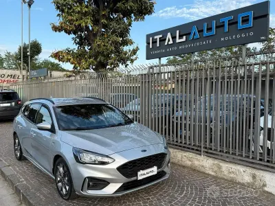 Usata Ford Focus ST 120 CV (88 kW) 2021 Grigio Station wagon