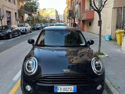 Usata Mini ONE 75 CV (55 kW) 2019 Utilitaria