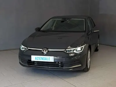 Usata VW Golf VIII Style 131 CV (96 kW) 2024 Grigio Berlina