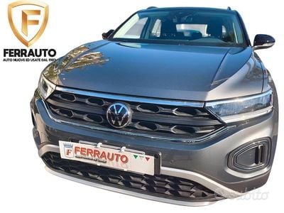 Usata VW T-Roc Life 150 CV (110 kW) 2024 Grigio SUV
