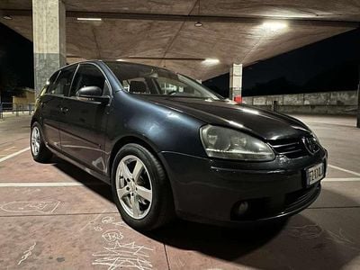 Usata VW Golf IV 110 CV (80 kW) 2004 Berlina