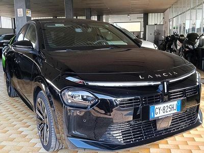 Usata Lancia Ypsilon 100 CV (73 kW) 2025 Nero Utilitaria