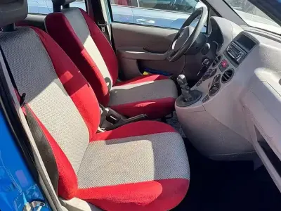 Usata Fiat Panda 4x4 69 CV (50 kW) 2005 Bluazzurro Utilitaria