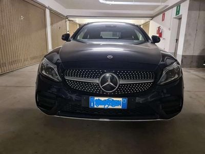 Usata Mercedes C220 AMG line 194 CV (142 kW) 2019 Blu/azzurro Coupé
