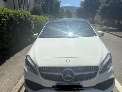Usata Mercedes A180 Premium 109 CV (80 kW) 2017 Utilitaria