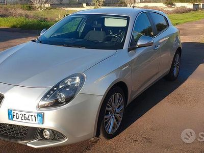 Usata Alfa Romeo Giulietta 120 CV (88 kW) 2016 Grigio Utilitaria