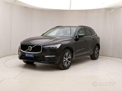 Usata Volvo XC60 Momentum 197 CV (144 kW) 2021 Nero SUV