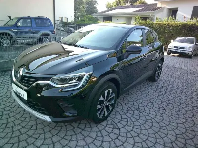 Usata Renault Captur Evolution 101 CV (74 kW) 2024 Nero SUV