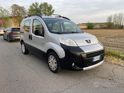Usata Peugeot Bipper Outdoor 70 CV (51 kW) 2010 Grigio Monovolume