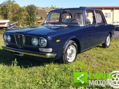 Usata Lancia 2000 116 CV (85 kW) 1972 Blu Berlina
