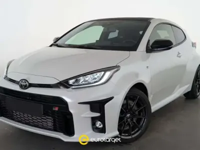 Usata Toyota Yaris 261 CV (191 kW) 2024 Bianco Utilitaria